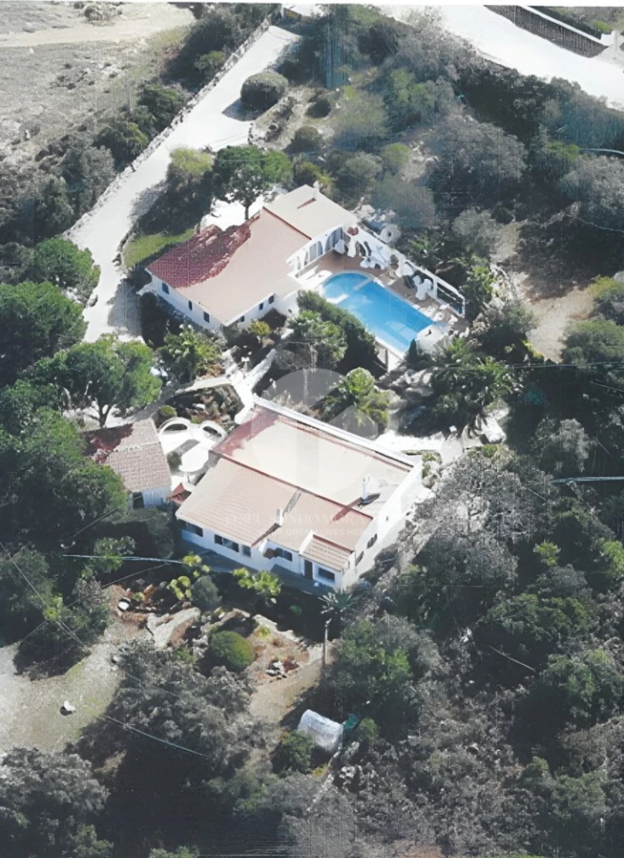 Moradia T5 para Venda em Santa Barbara de Nexe Foto 2