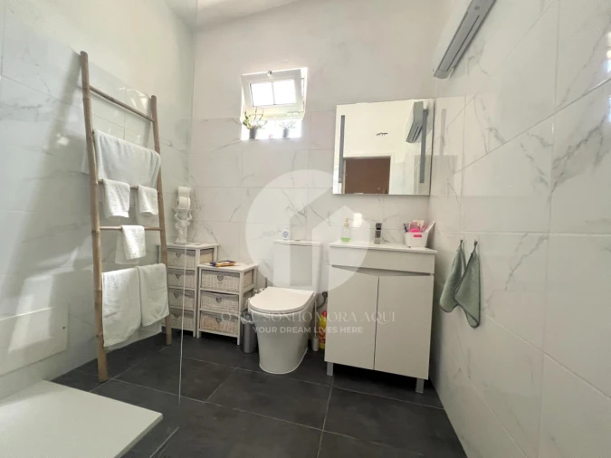 Moradia T5 para Venda em Santa Barbara de Nexe Foto 50