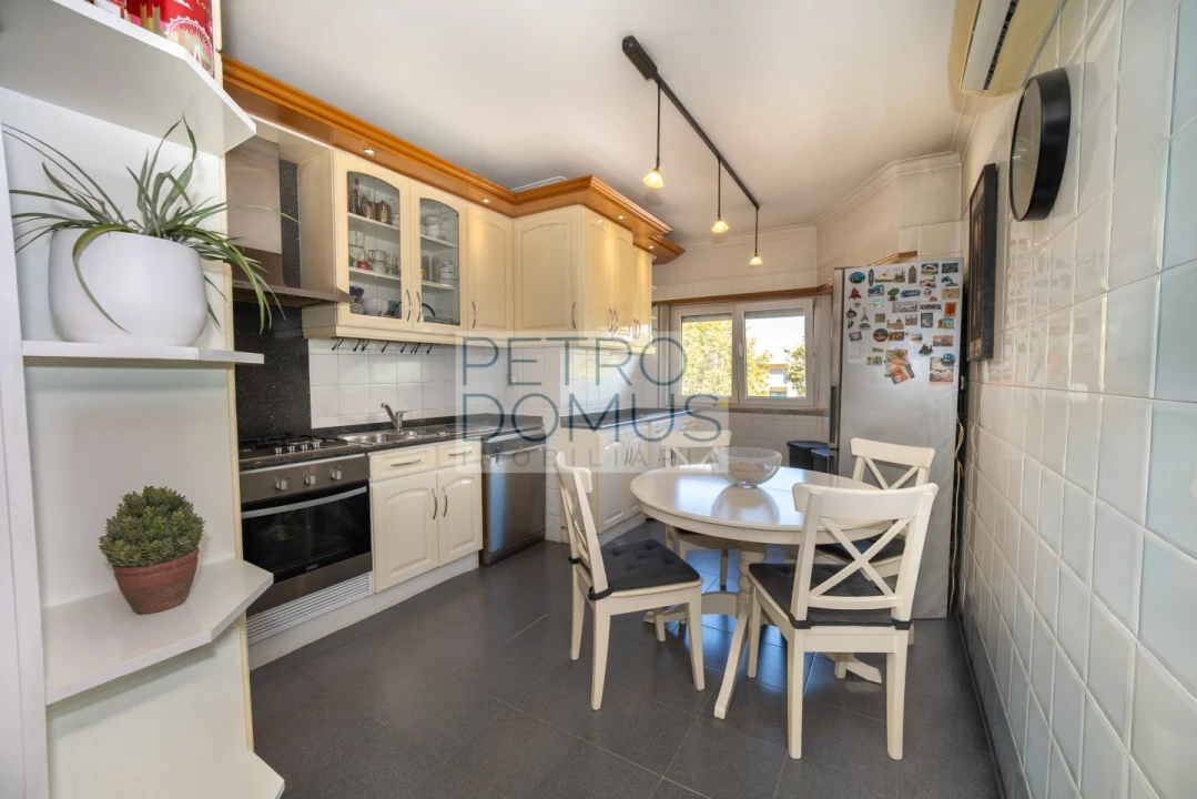 Apartamento T3 para Venda em Lumiar Foto 8