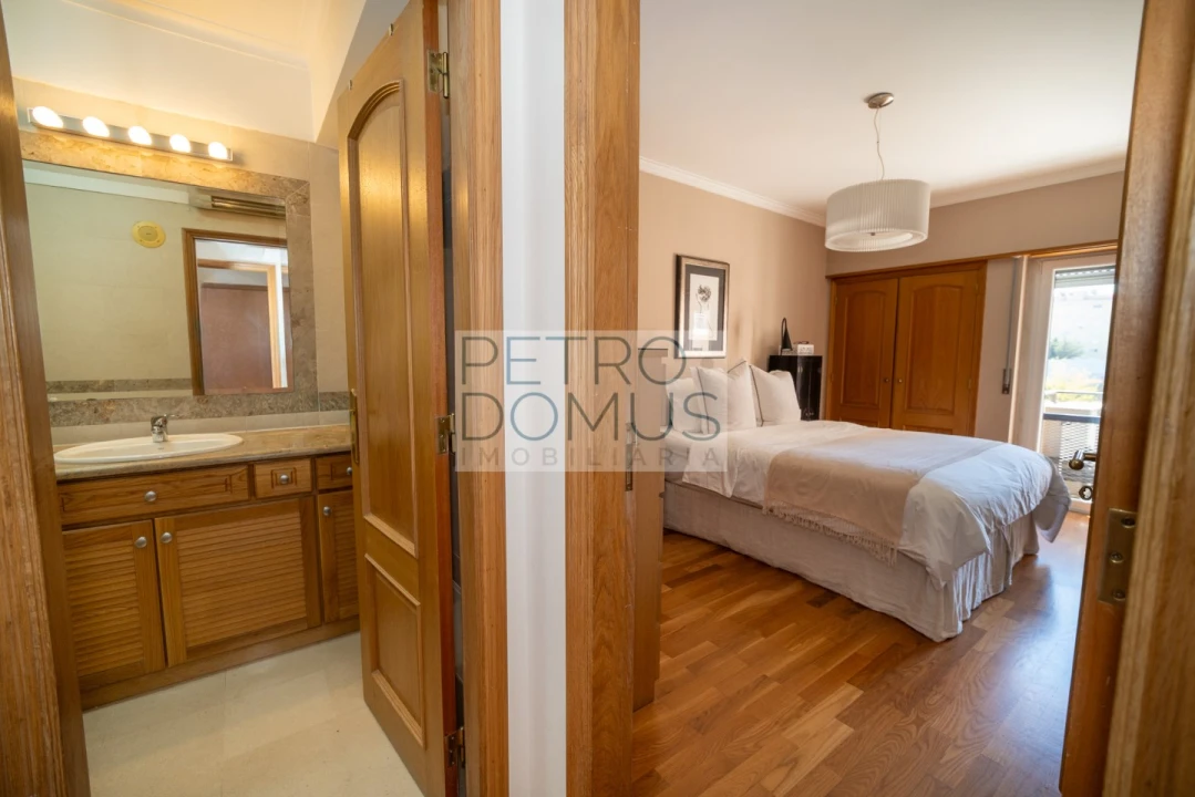 Apartamento T3 para Venda em Lumiar Foto 13