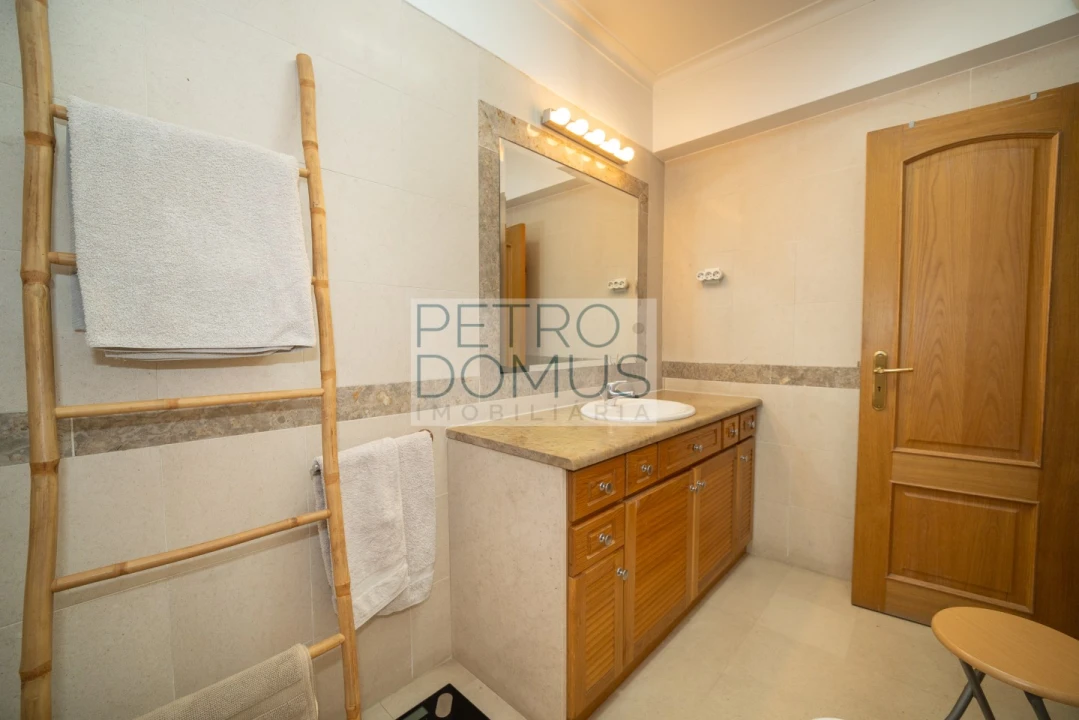 Apartamento T3 para Venda em Lumiar Foto 15