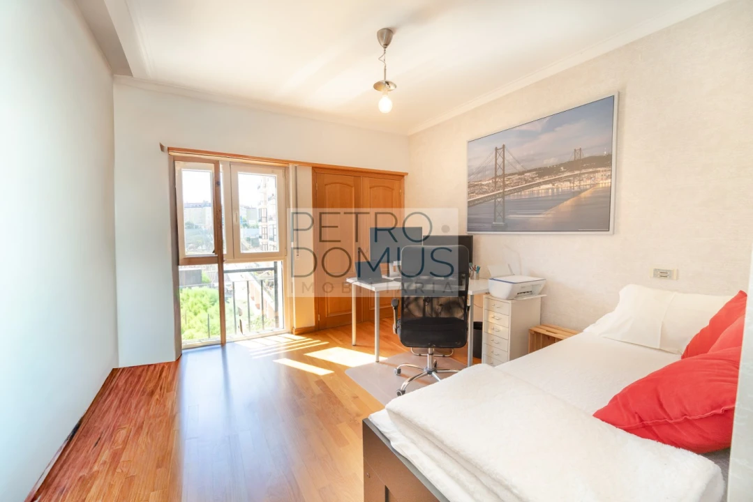 Apartamento T3 para Venda em Lumiar Foto 23