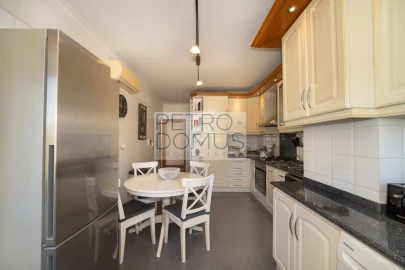 Apartamento T3 para Venda em Lumiar