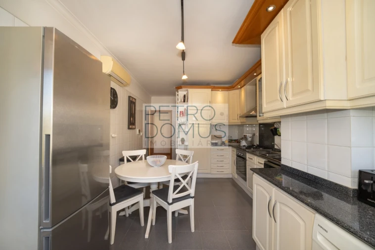 Apartamento T3 para Venda em Lumiar Foto 10