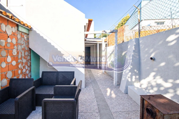 Moradia T3 para Venda em Samora Correia Foto 14