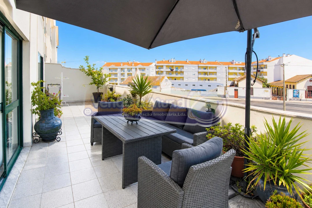 Apartamento T3 para Venda em Benavente Foto 18