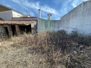 Moradia para Venda em São Bartolomeu dos Galegos e Moledo