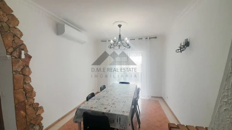 Moradia T3 para Venda em Monte Gordo