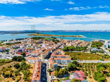 Apartamento T3 para Venda em Seixal, Arrentela e Aldeia de Paio Pires