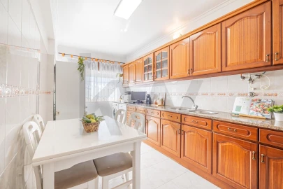 Apartamento T3 para Venda em Seixal, Arrentela e Aldeia de Paio Pires