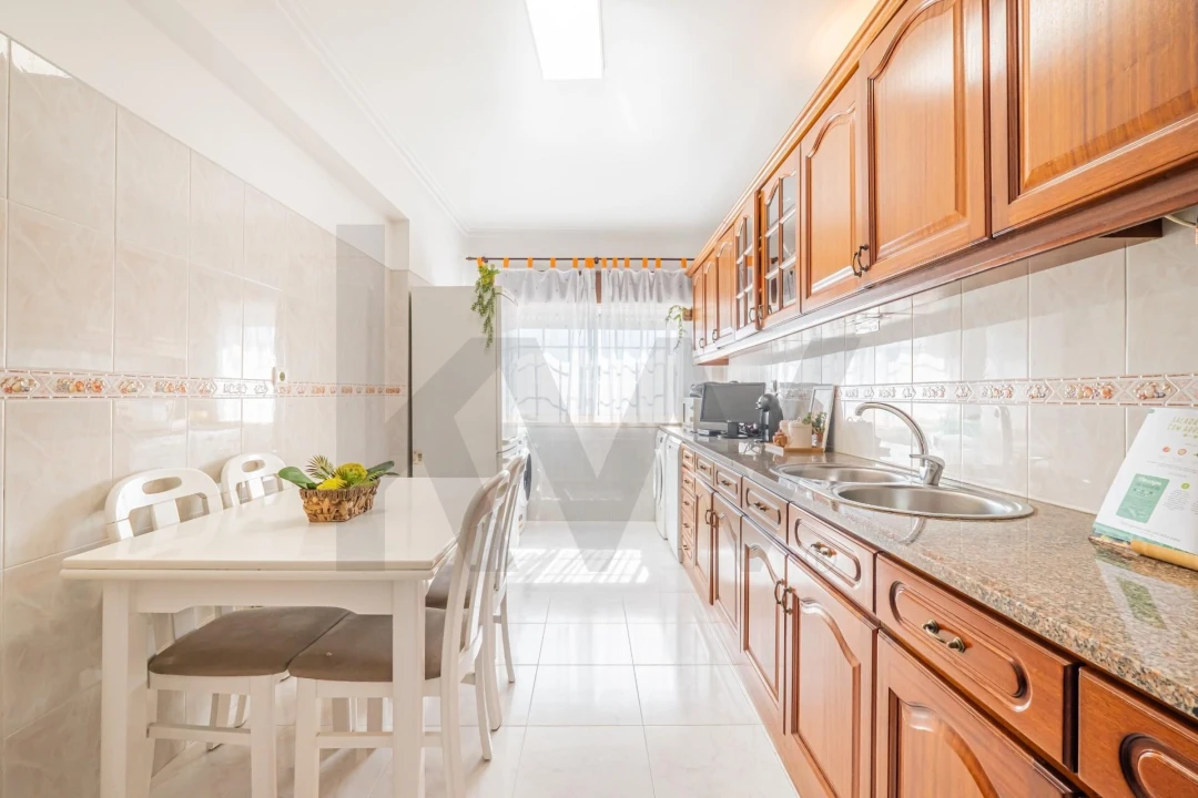 Apartamento T3 para Venda em Seixal, Arrentela e Aldeia de Paio Pires Foto 15