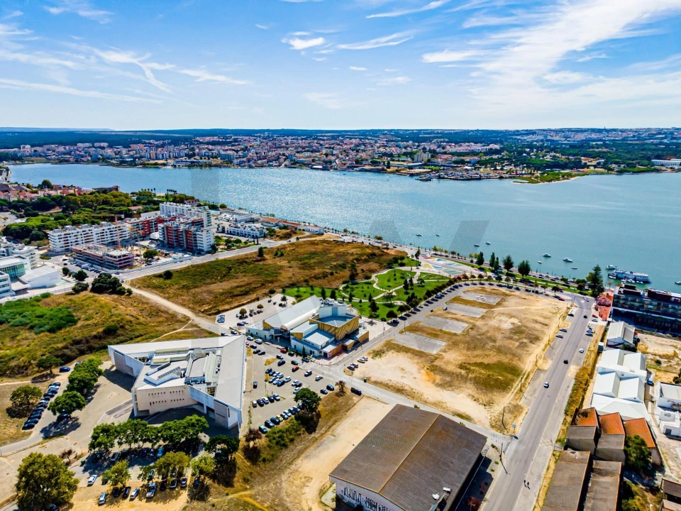 Apartamento T3 para Venda em Seixal, Arrentela e Aldeia de Paio Pires Foto 50