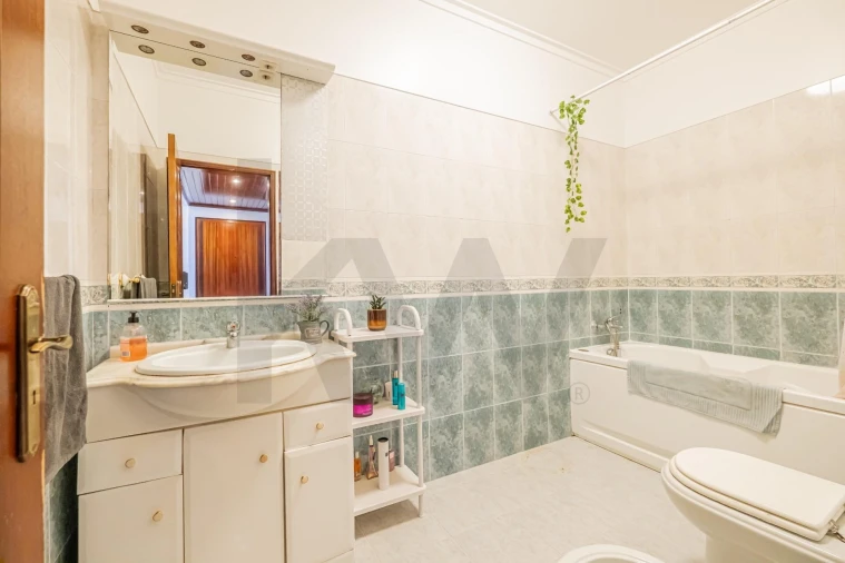 Apartamento T3 para Venda em Seixal, Arrentela e Aldeia de Paio Pires Foto 31
