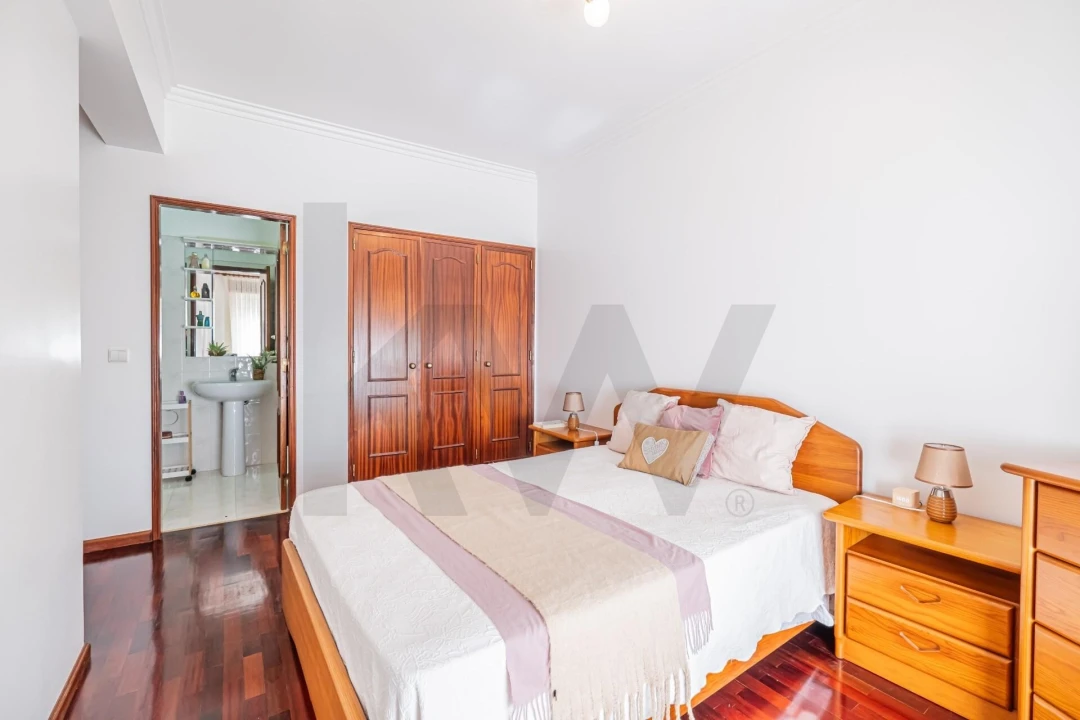 Apartamento T3 para Venda em Seixal, Arrentela e Aldeia de Paio Pires Foto 21