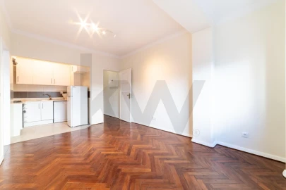 Apartamento T1 para Arrendamento em Santo António