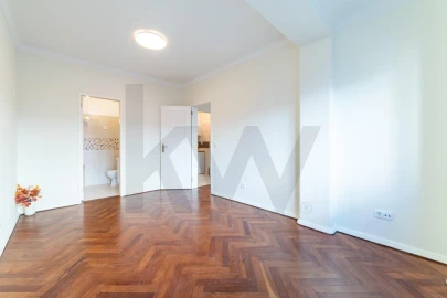 Apartamento T1 para Arrendamento em Santo António