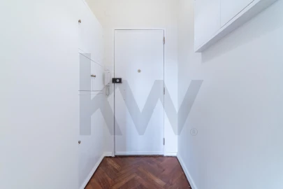 Apartamento T1 para Arrendamento em Santo António