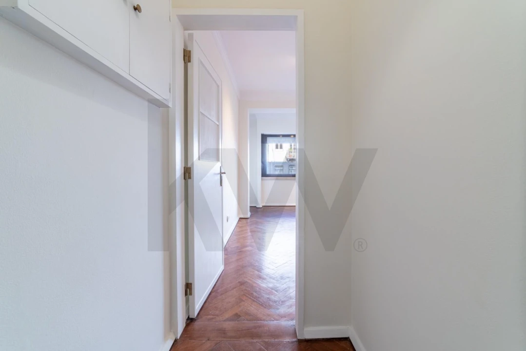 Apartamento T1 para Arrendamento em Santo António Foto 23