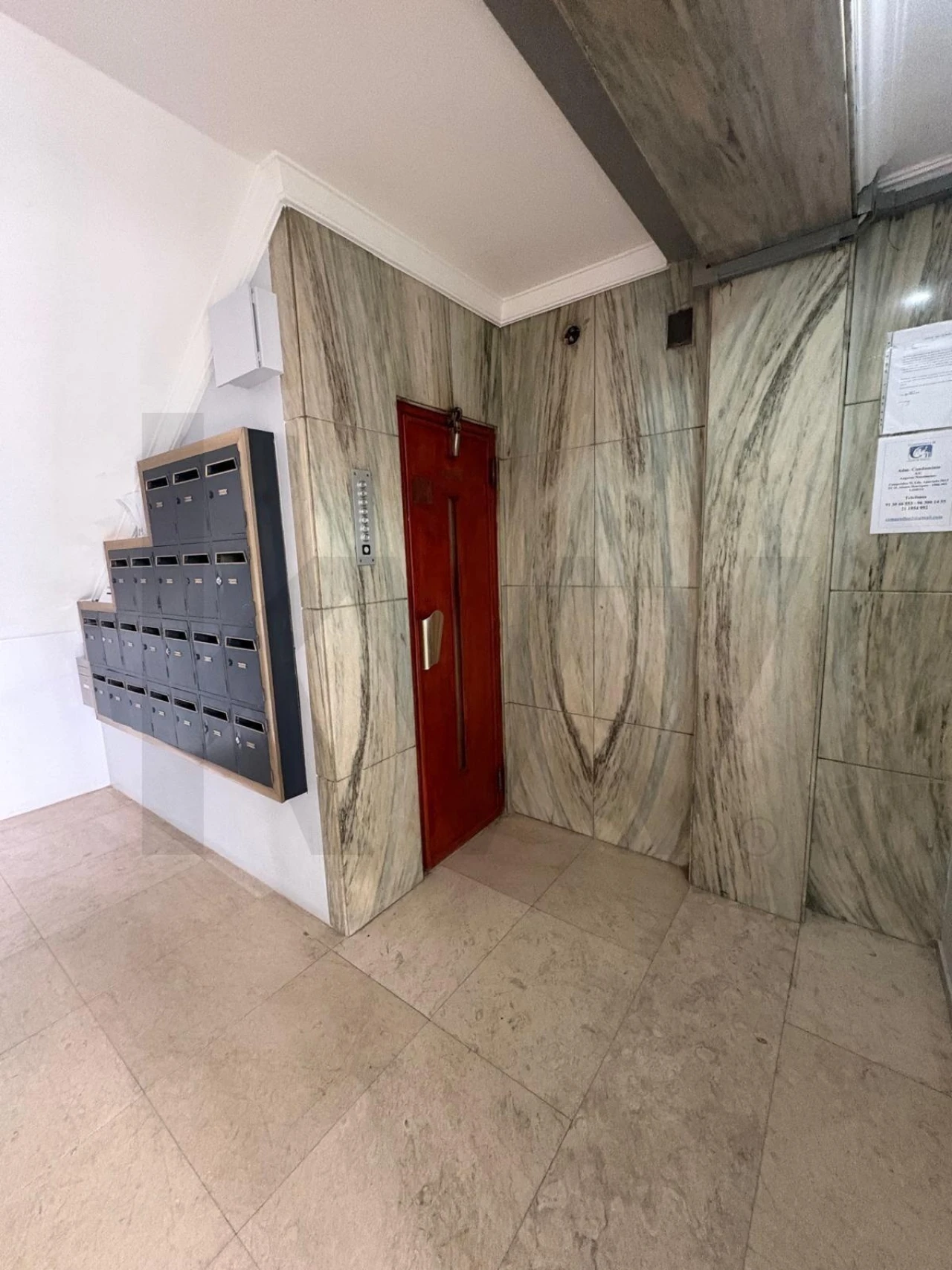 Apartamento T1 para Arrendamento em Santo António Foto 14