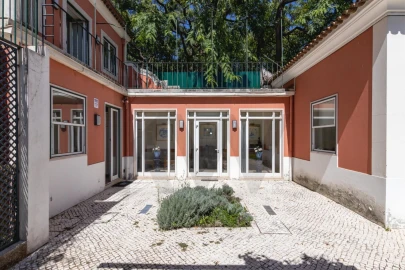 Moradia T6 para Venda em Estrela