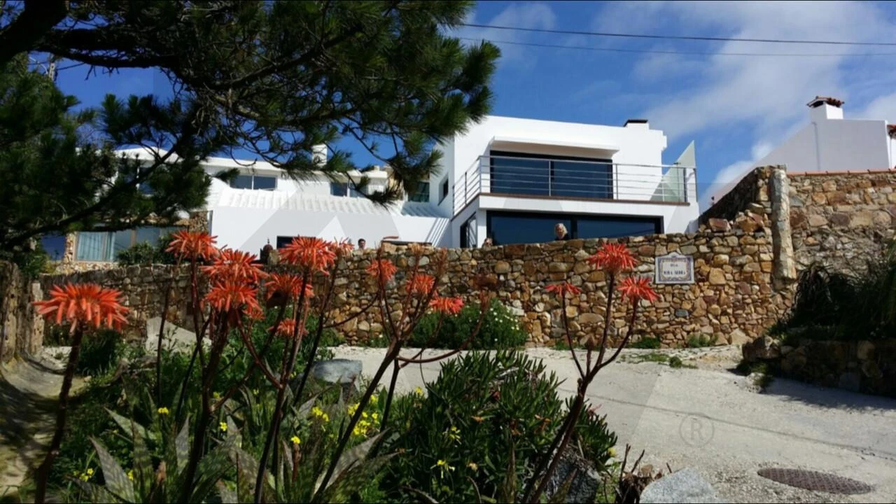 Moradia T3 para Arrendamento em Alcabideche Foto 4