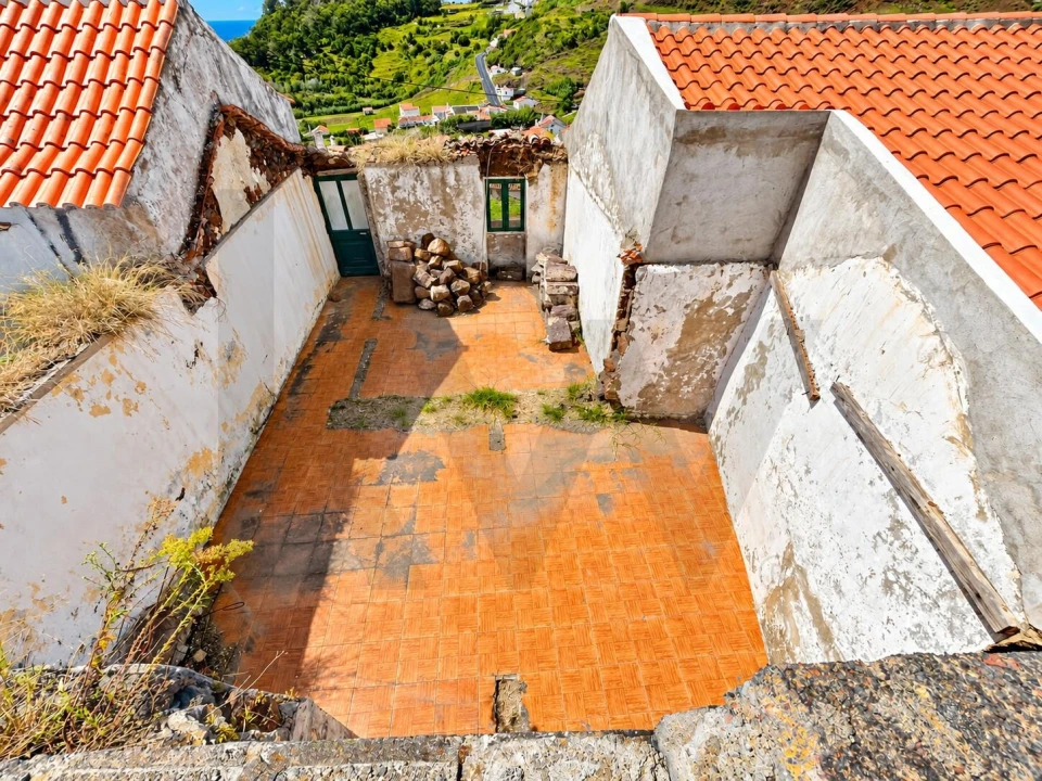 Moradia T2 para Venda em Vila do Porto Foto 15