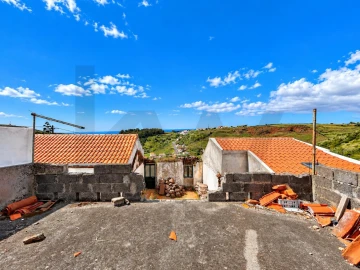 Moradia T2 para Venda em Vila do Porto