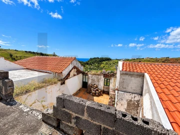 Moradia T2 para Venda em Vila do Porto