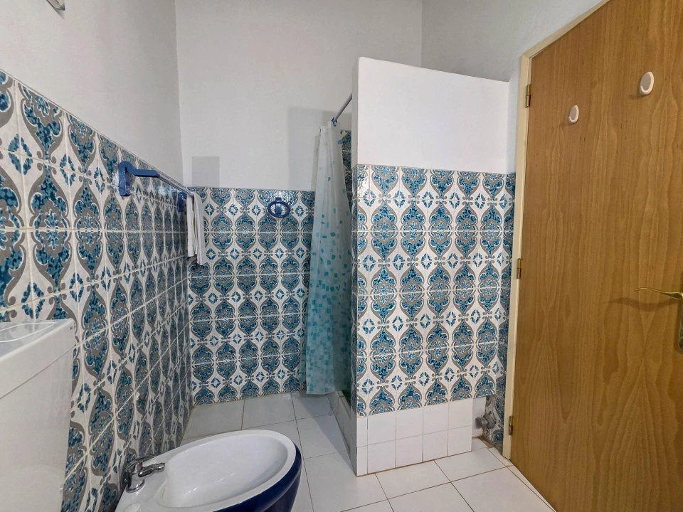 Apartamento T1 para Venda em Porches Foto 18