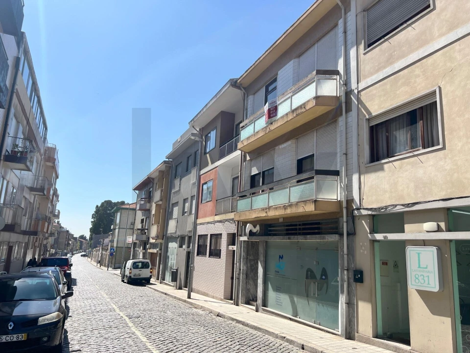 Apartamento T3 para Venda em Campanhã Foto 1