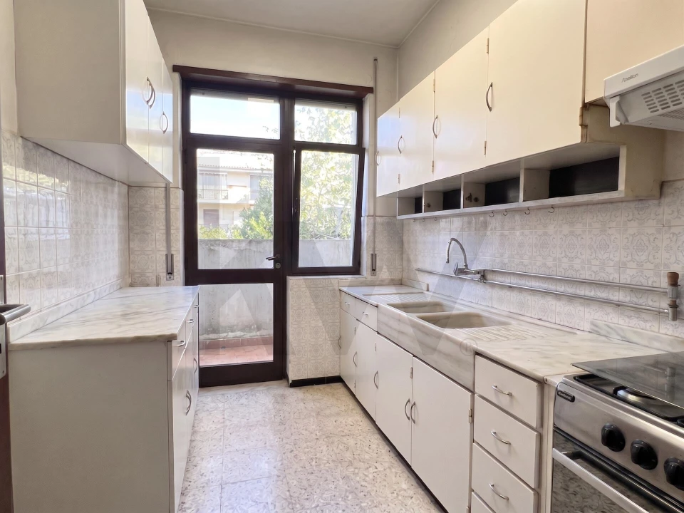 Apartamento T3 para Venda em Campanhã Foto 6