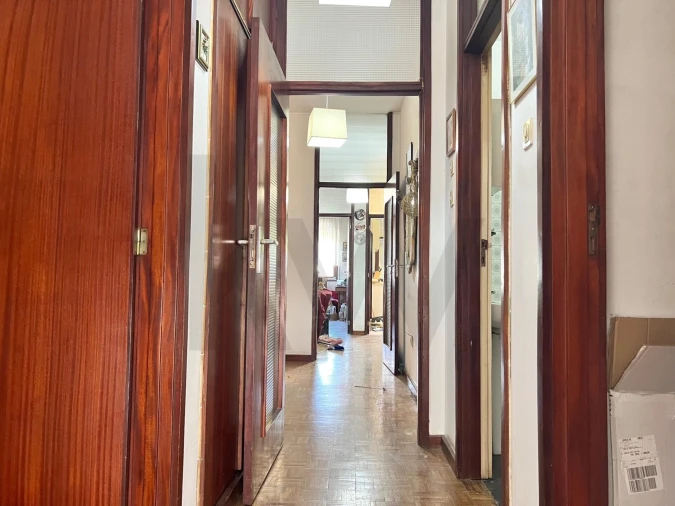 Apartamento T3 para Venda em Campanhã Foto 4