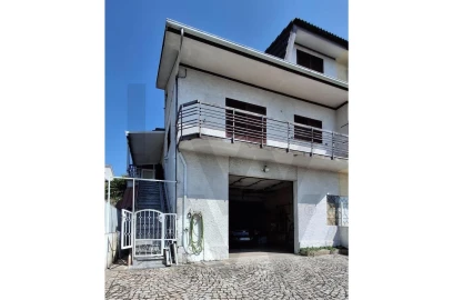 Moradia T4 para Venda em Abraveses
