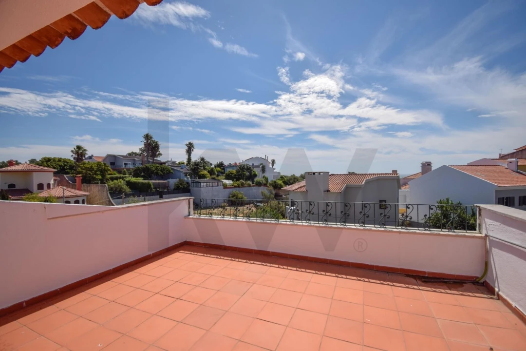 Moradia T6 para Venda em Carcavelos e Parede Foto 32
