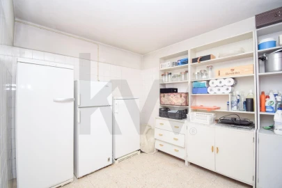 Moradia T6 para Venda em Carcavelos e Parede