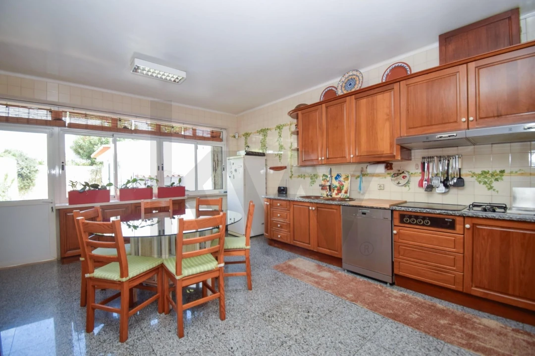 Moradia T6 para Venda em Carcavelos e Parede Foto 15