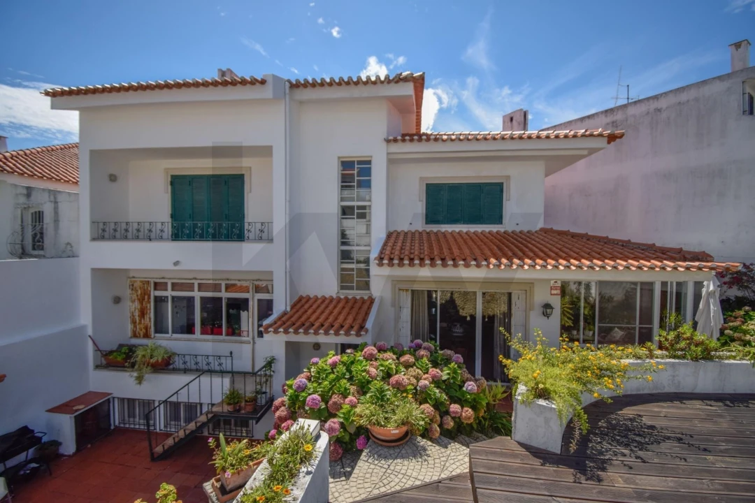 Moradia T6 para Venda em Carcavelos e Parede Foto 4