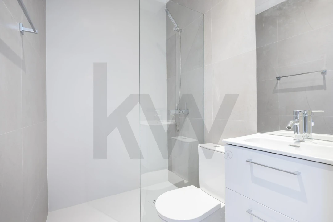 Apartamento T1 para Arrendamento em Avenidas Novas Foto 8