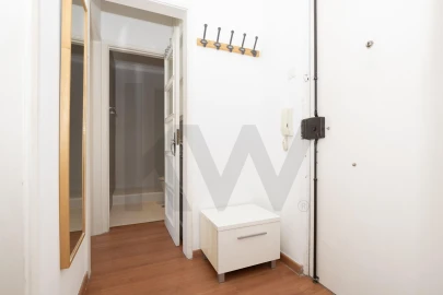 Apartamento T1 para Arrendamento em Avenidas Novas