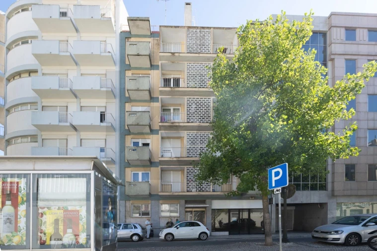 Apartamento T1 para Arrendamento em Avenidas Novas Foto 3