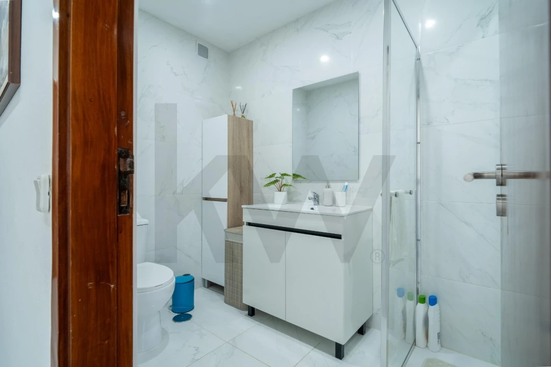 Apartamento T1 para Venda em Portimão Foto 16