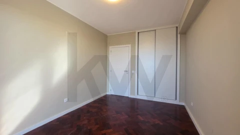Apartamento T3 para Venda em Funchal (São Pedro)
