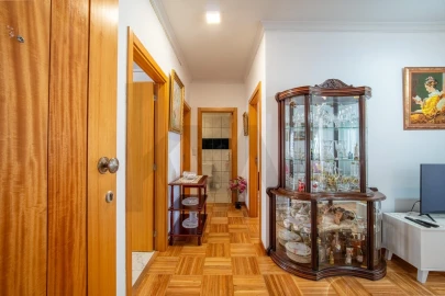 Apartamento T2 para Venda em Caniço