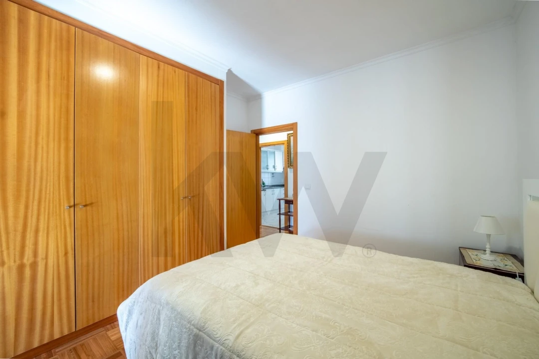 Apartamento T2 para Venda em Caniço Foto 24