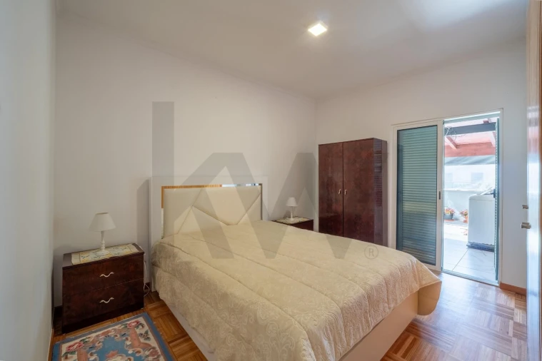 Apartamento T2 para Venda em Caniço Foto 22