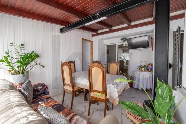 Apartamento T2 para Venda em Caniço Foto 32