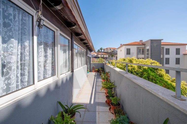 Apartamento T2 para Venda em Caniço Foto 36