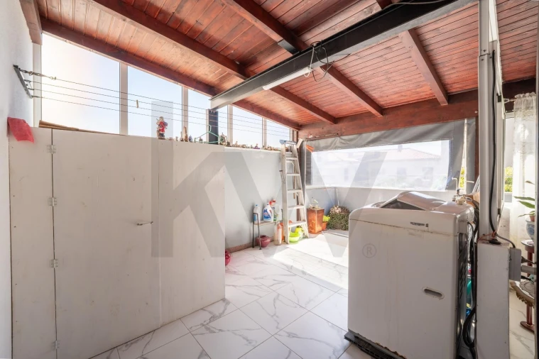 Apartamento T2 para Venda em Caniço Foto 33