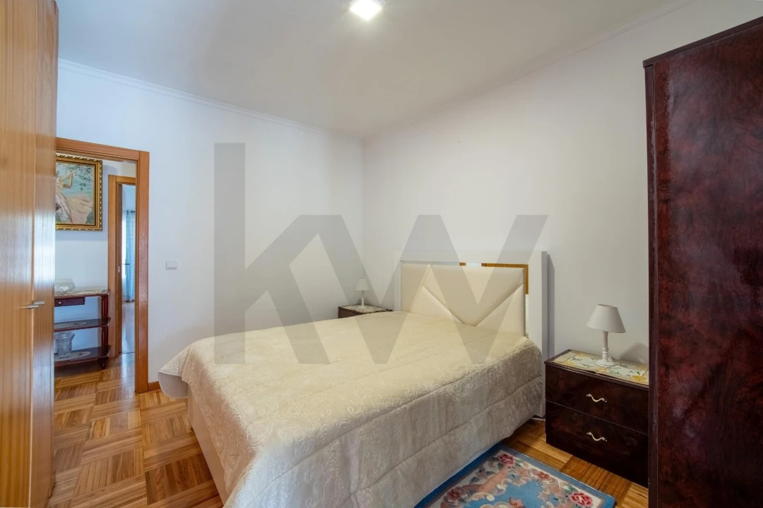 Apartamento T2 para Venda em Caniço Foto 23