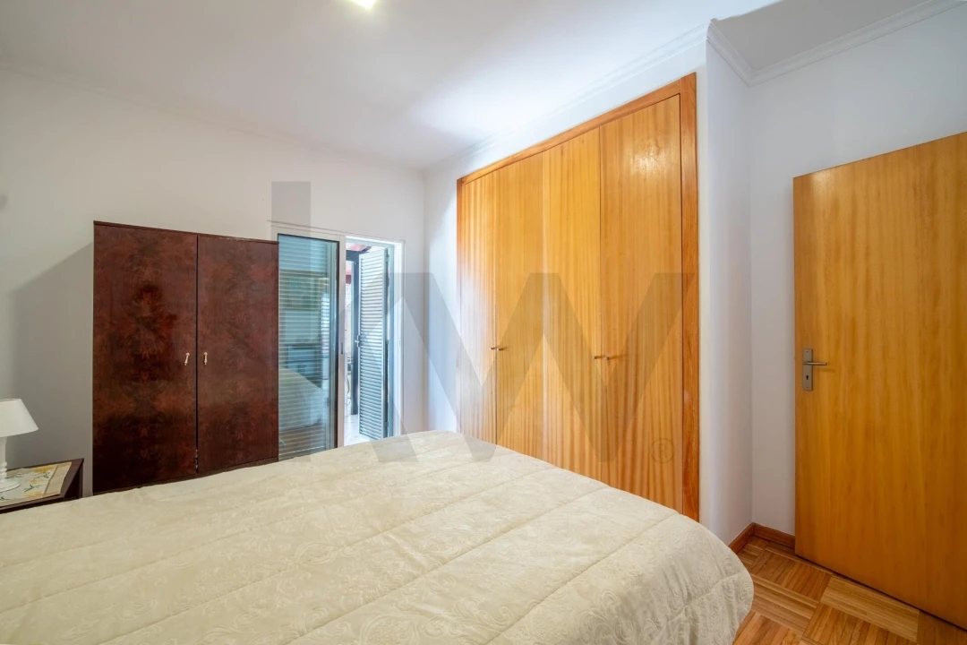 Apartamento T2 para Venda em Caniço Foto 25